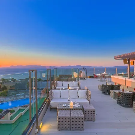 Üdülőközpont Kipriotis Panorama & 5*