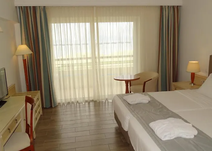 Kipriotis Panorama & Ośrodek wypoczynkowy 5*